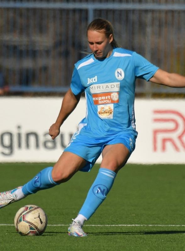 Lana Golob