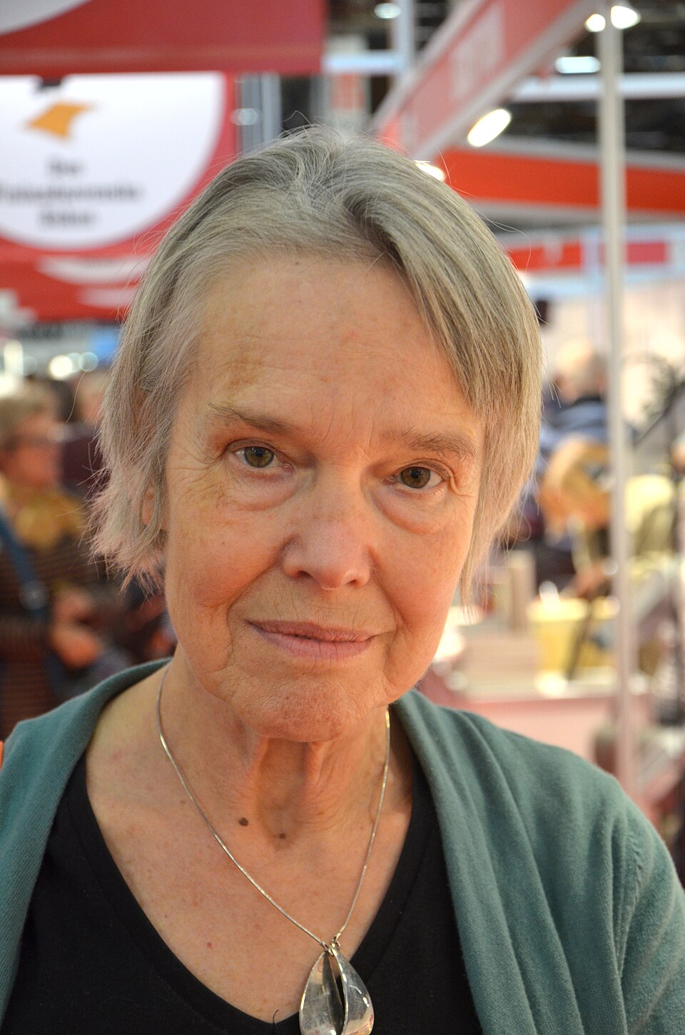 Lara Kring
