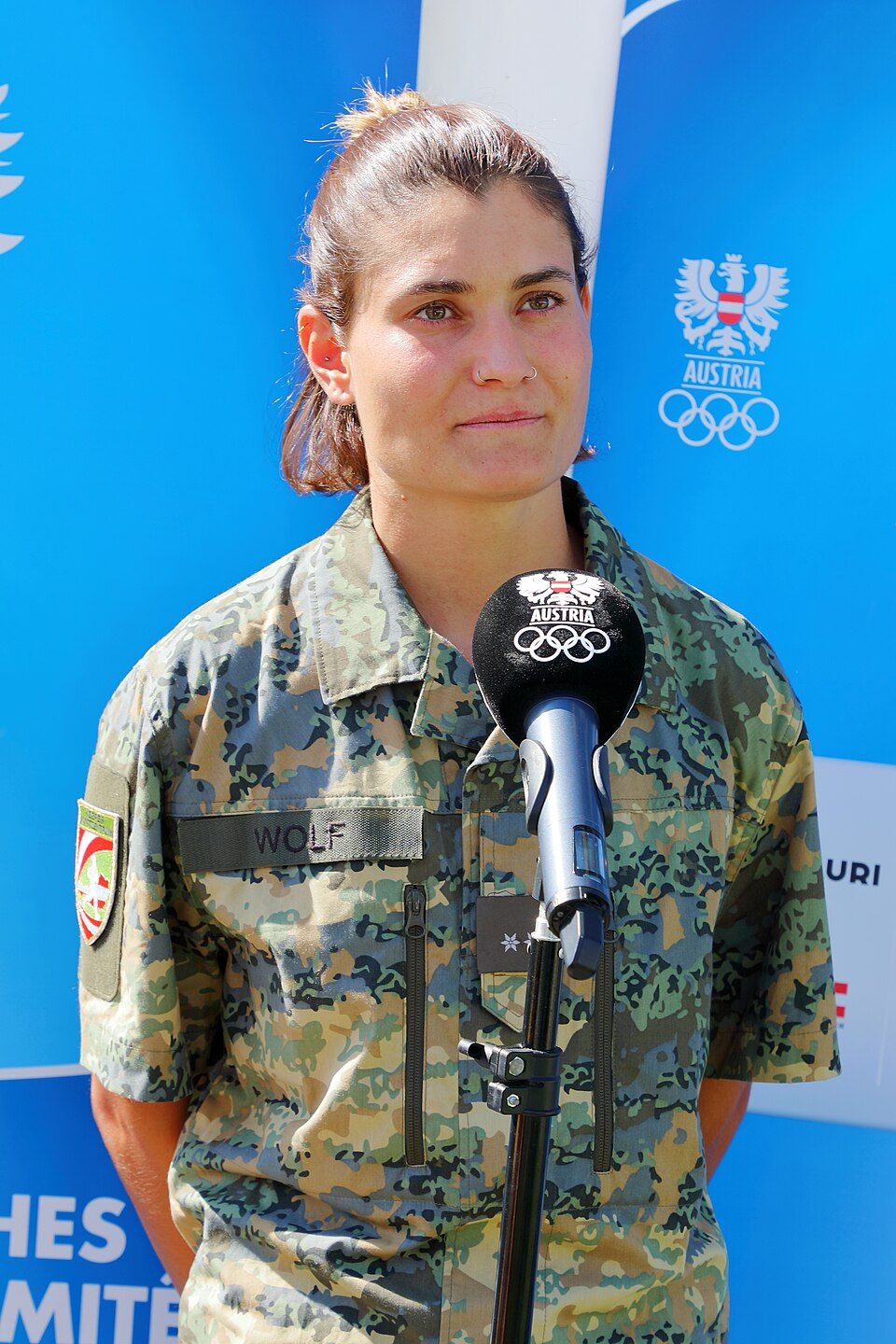 Lara Wolf