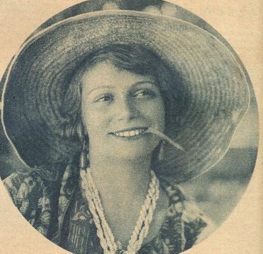 Laura Pelay
