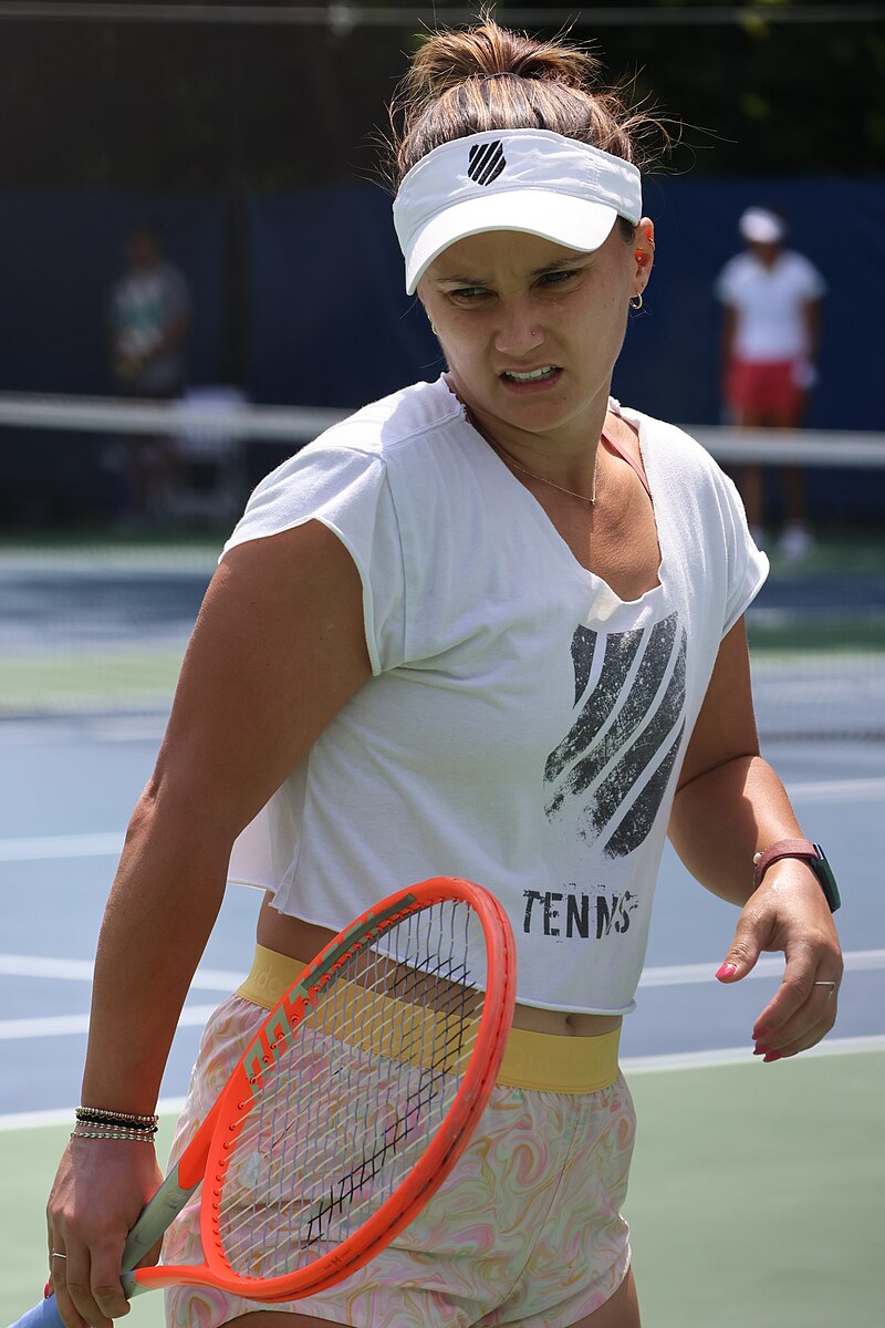 Lauren Davis