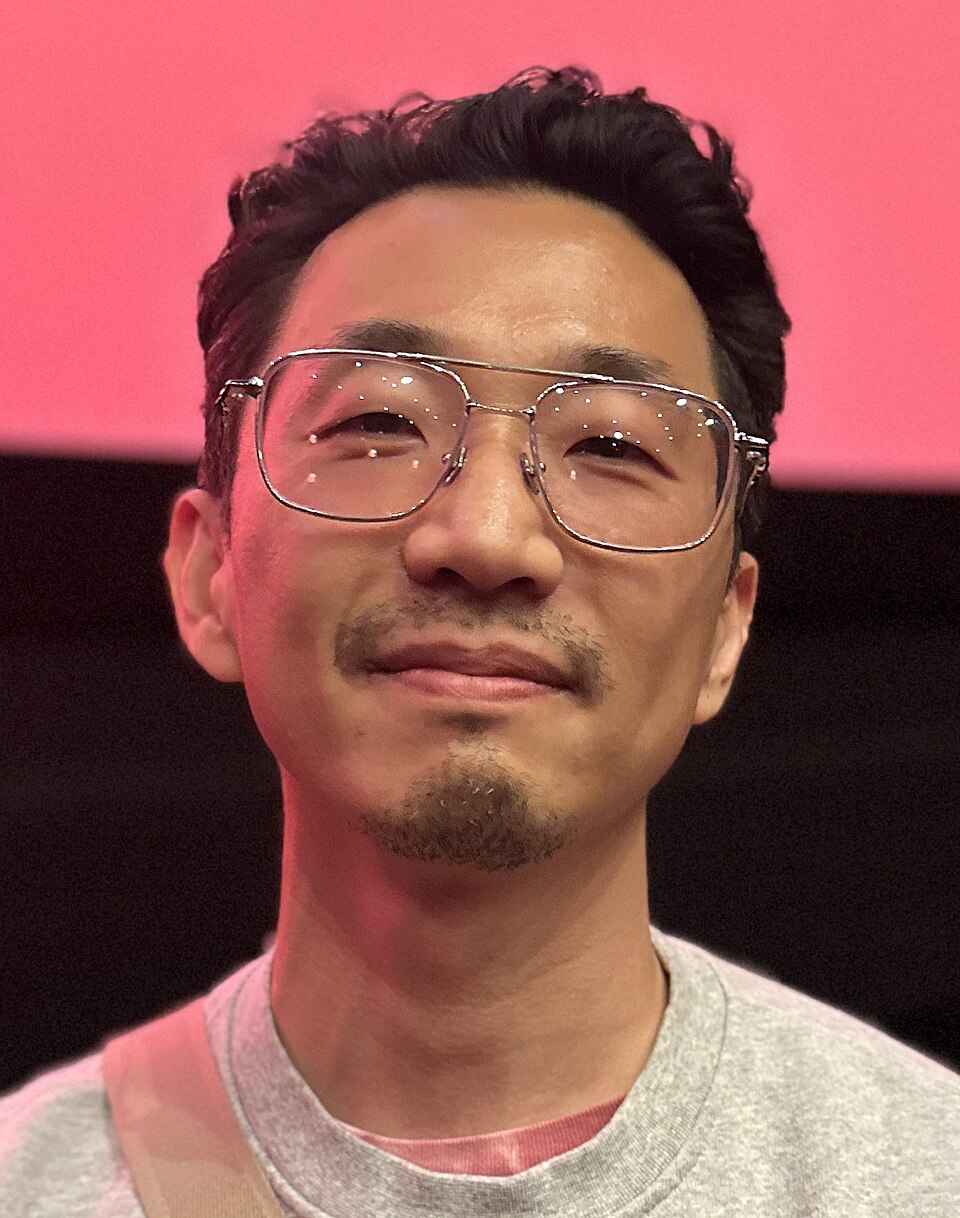 Lee Sung Jin