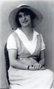 Lela Karayanni