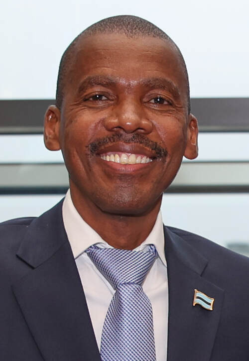 Lemogang Kwape