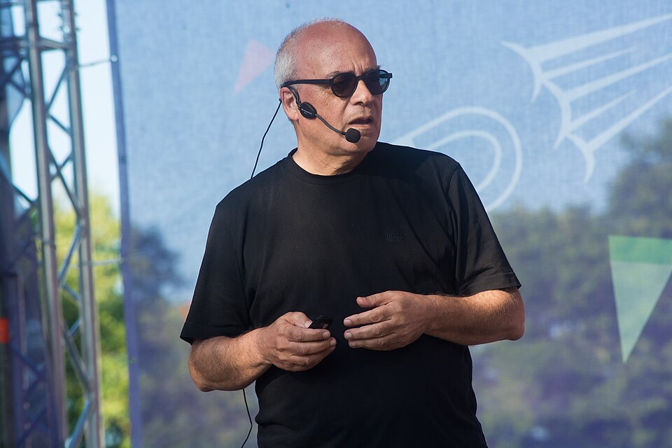 Leonel Moura