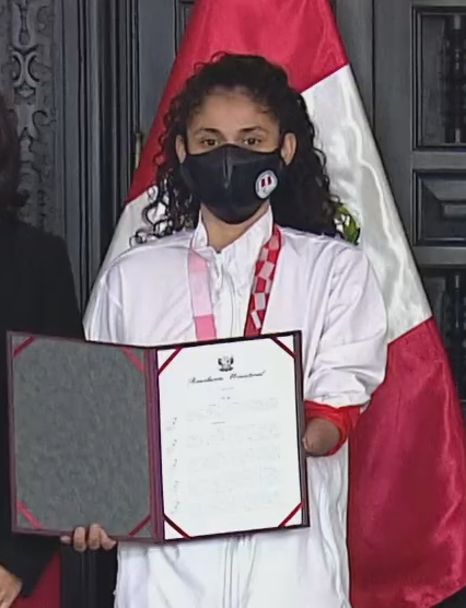Leonor Espinoza