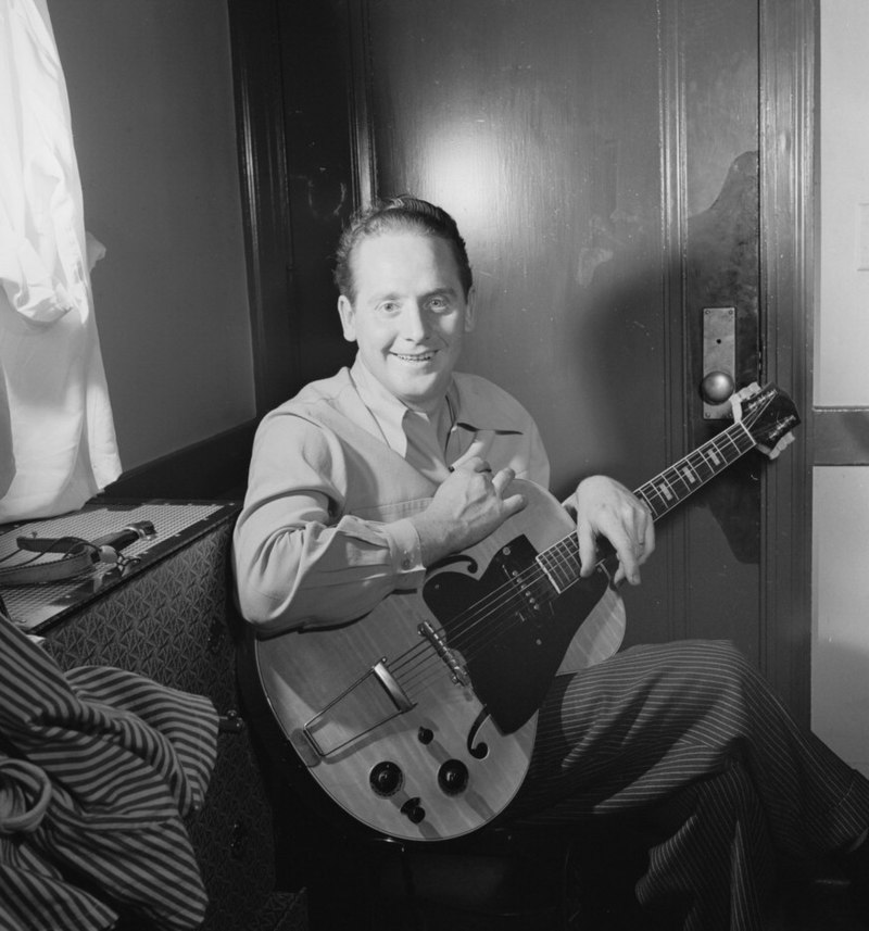 Lester Ramírez