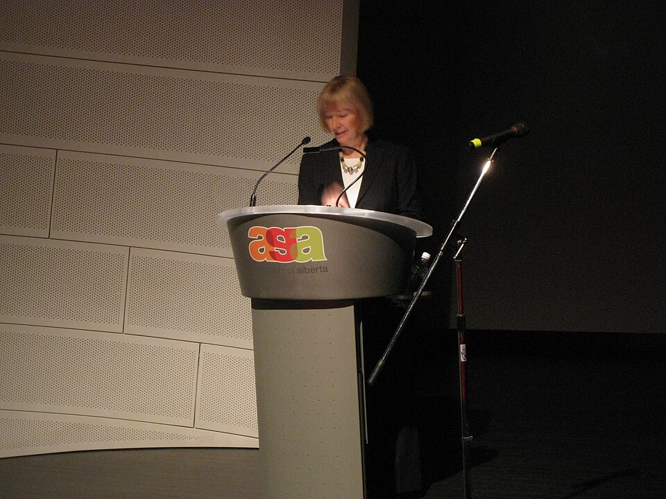 Linda Hughes
