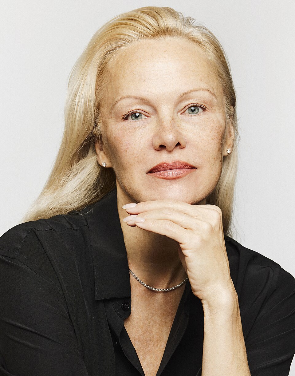 Lisa Longstaff
