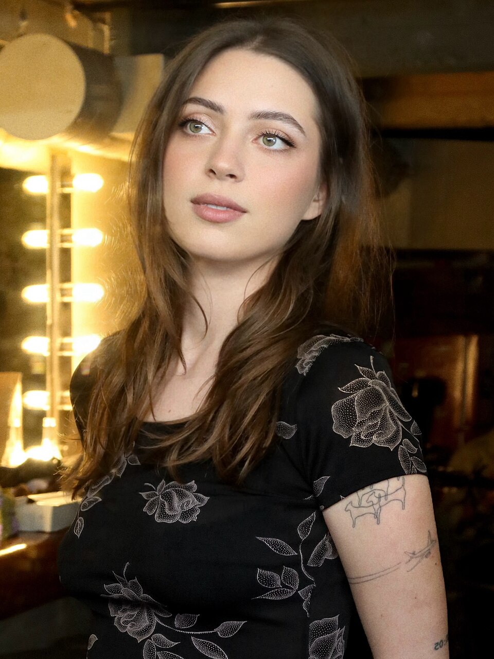Lizzy Mcalpine