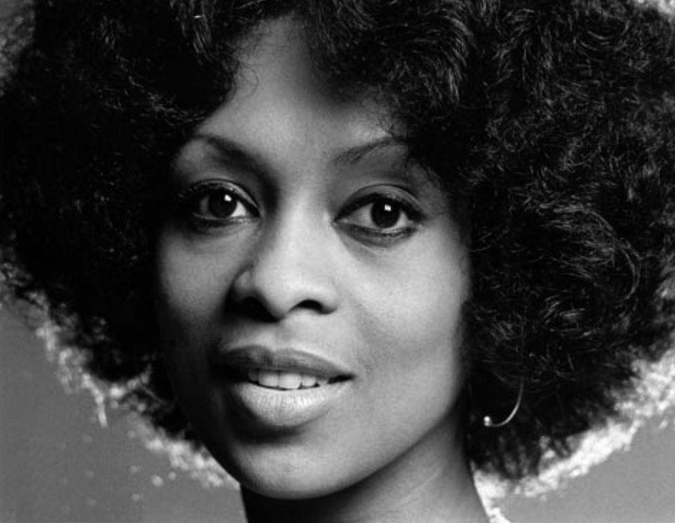 Lola Davis