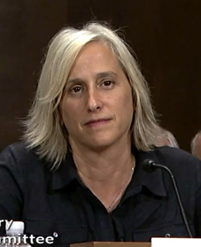 Lori Ringhand