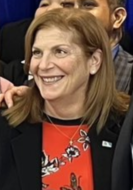 Lorraine Voles
