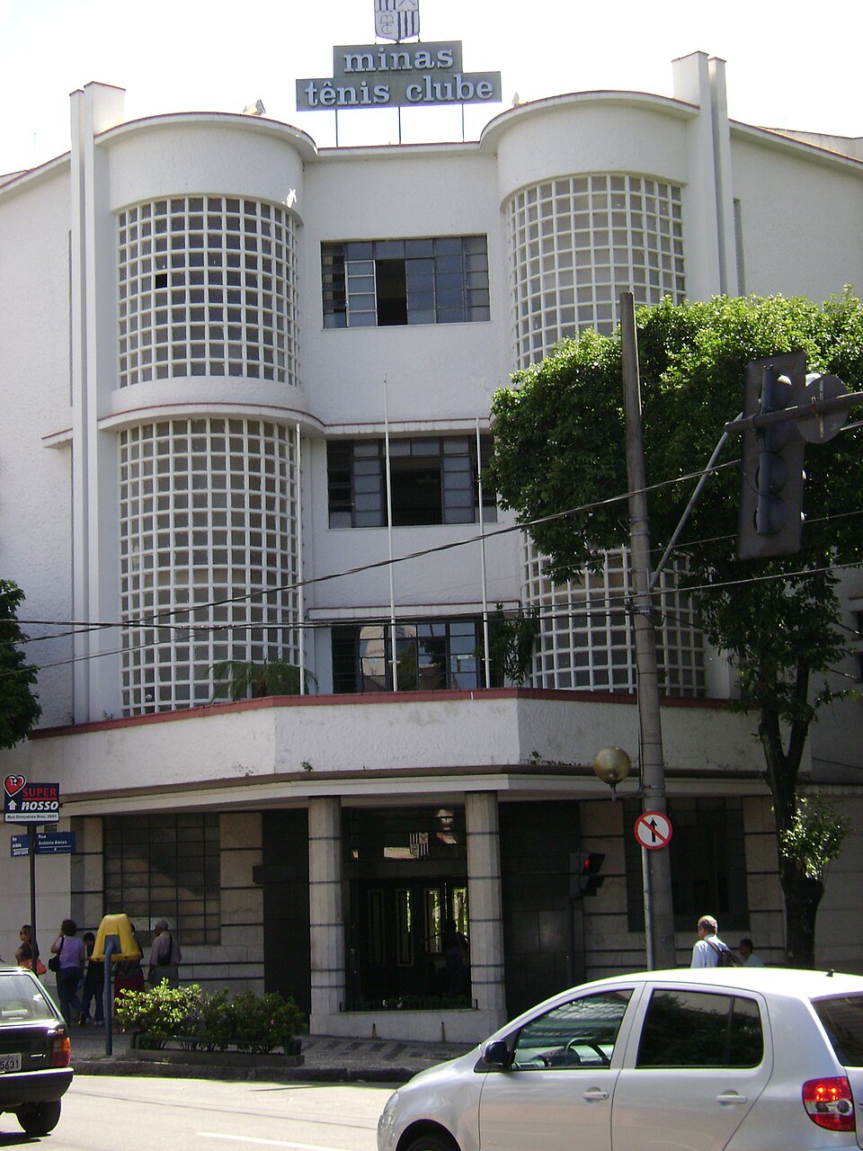 Lourença Tavares