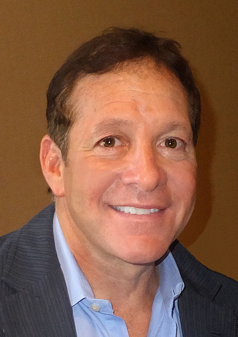 Lucas Guttenberg