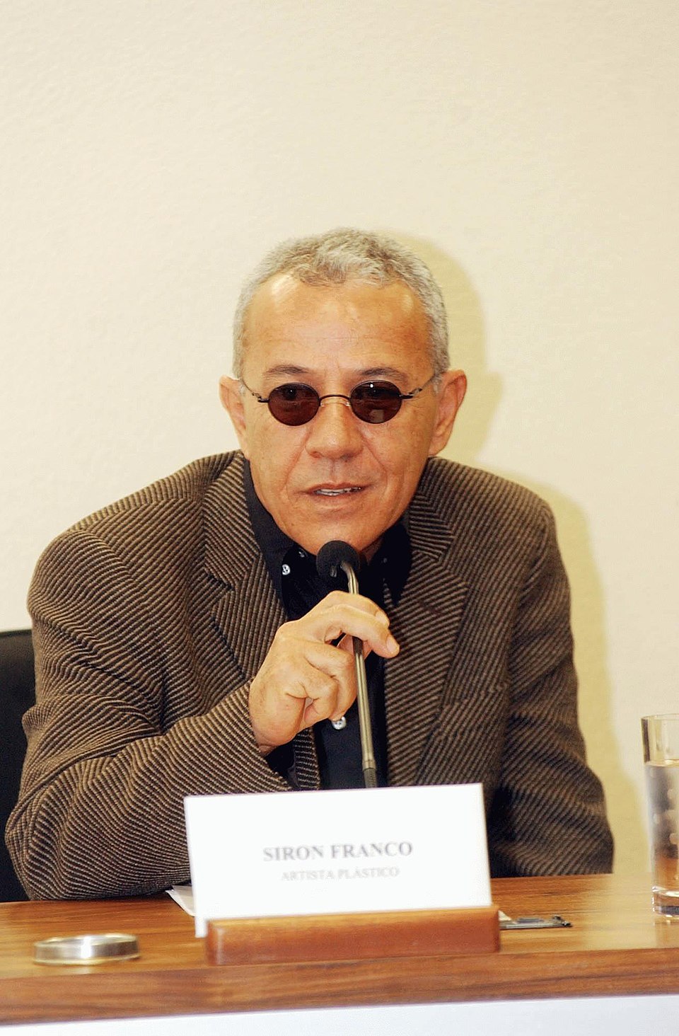 Luī Širons