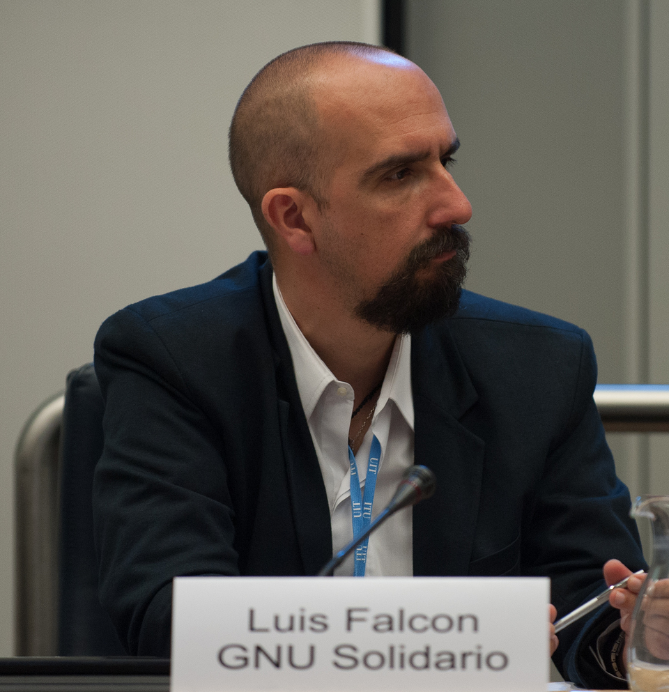 Luis Falcon