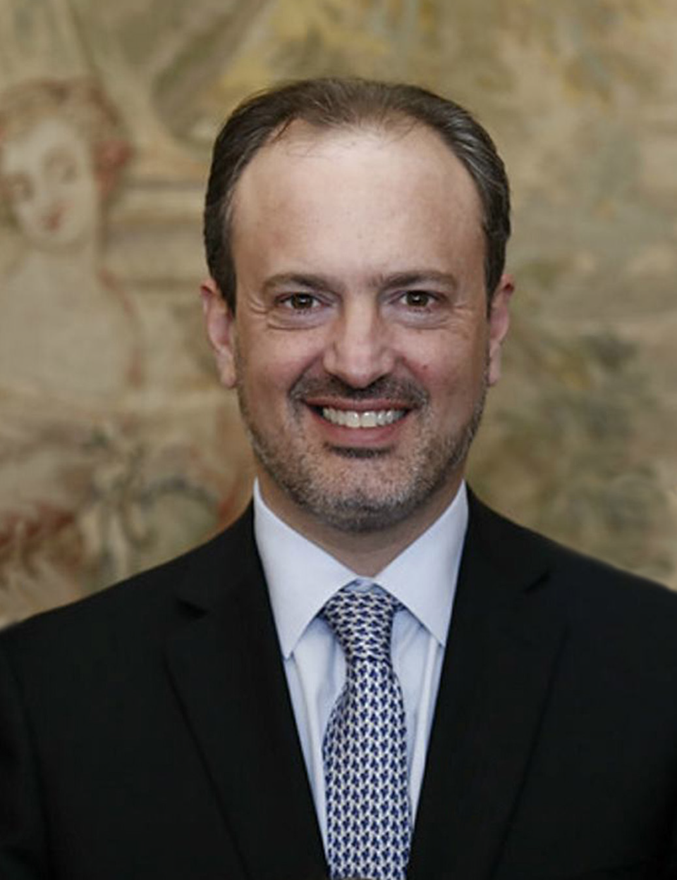 Luis Guillermo Velez Cabrera
