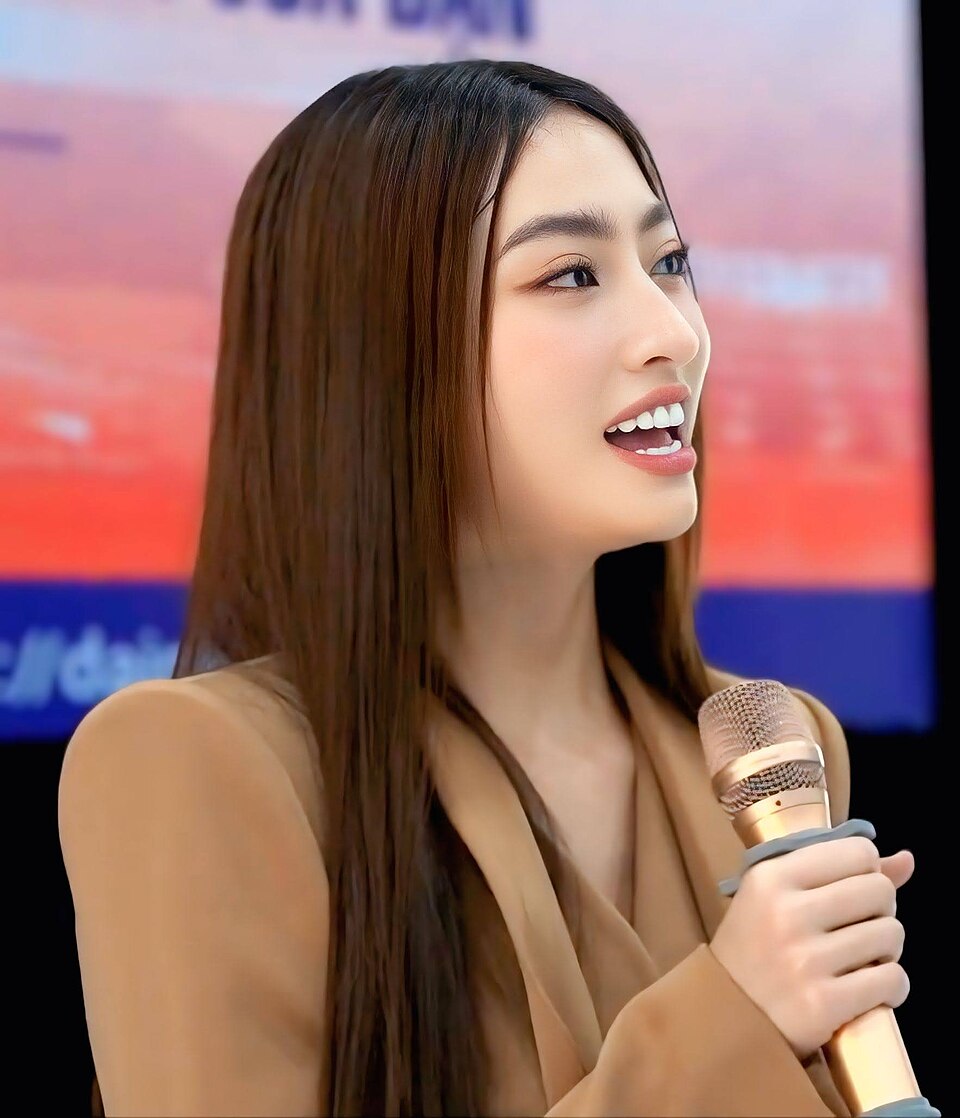 Luong Thuy Linh
