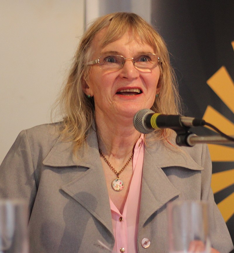 Lydia Foy