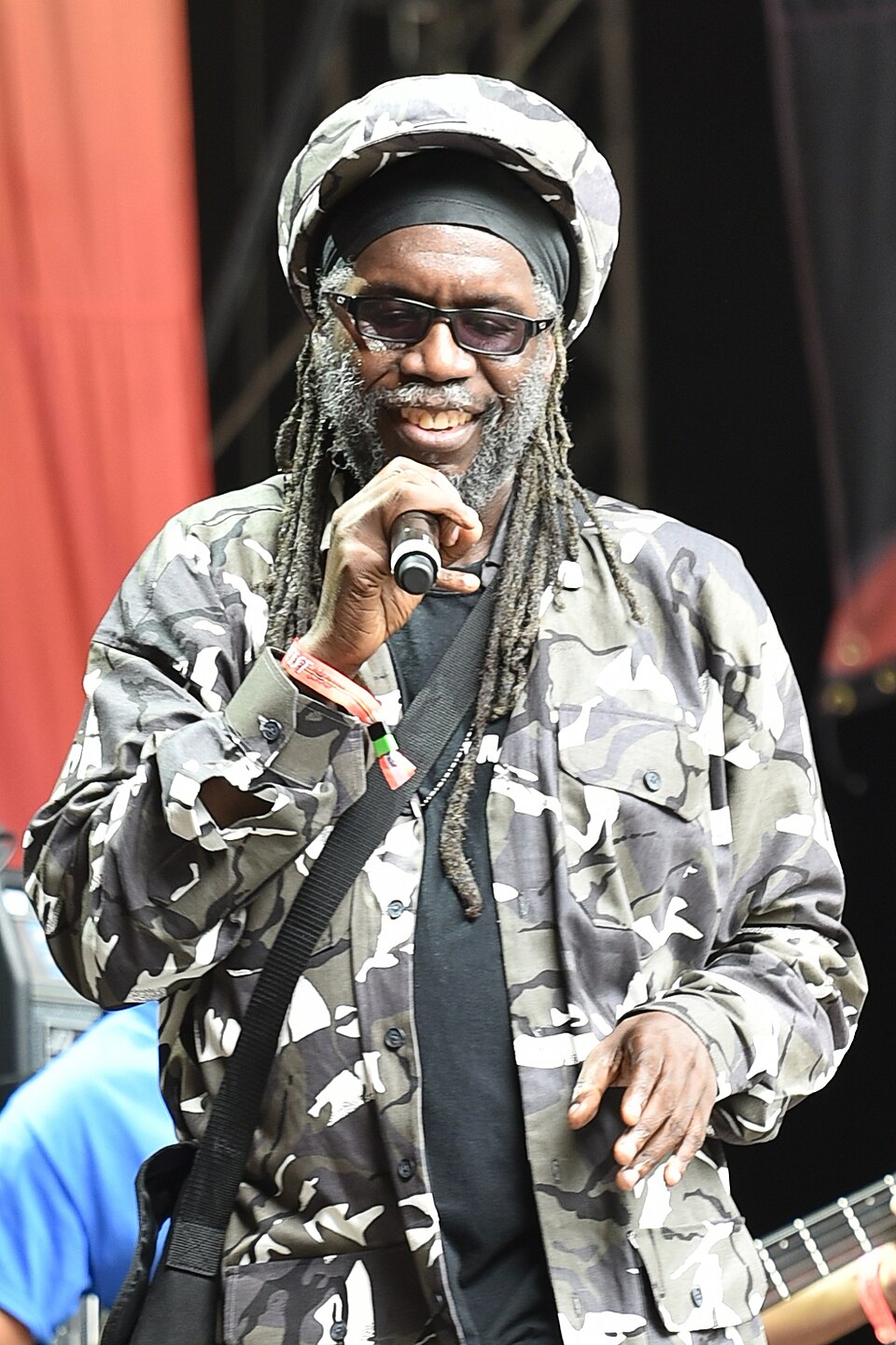 Macka B