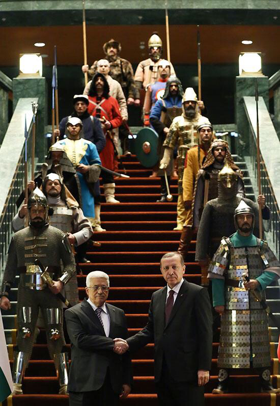 Mahmoud Tarih