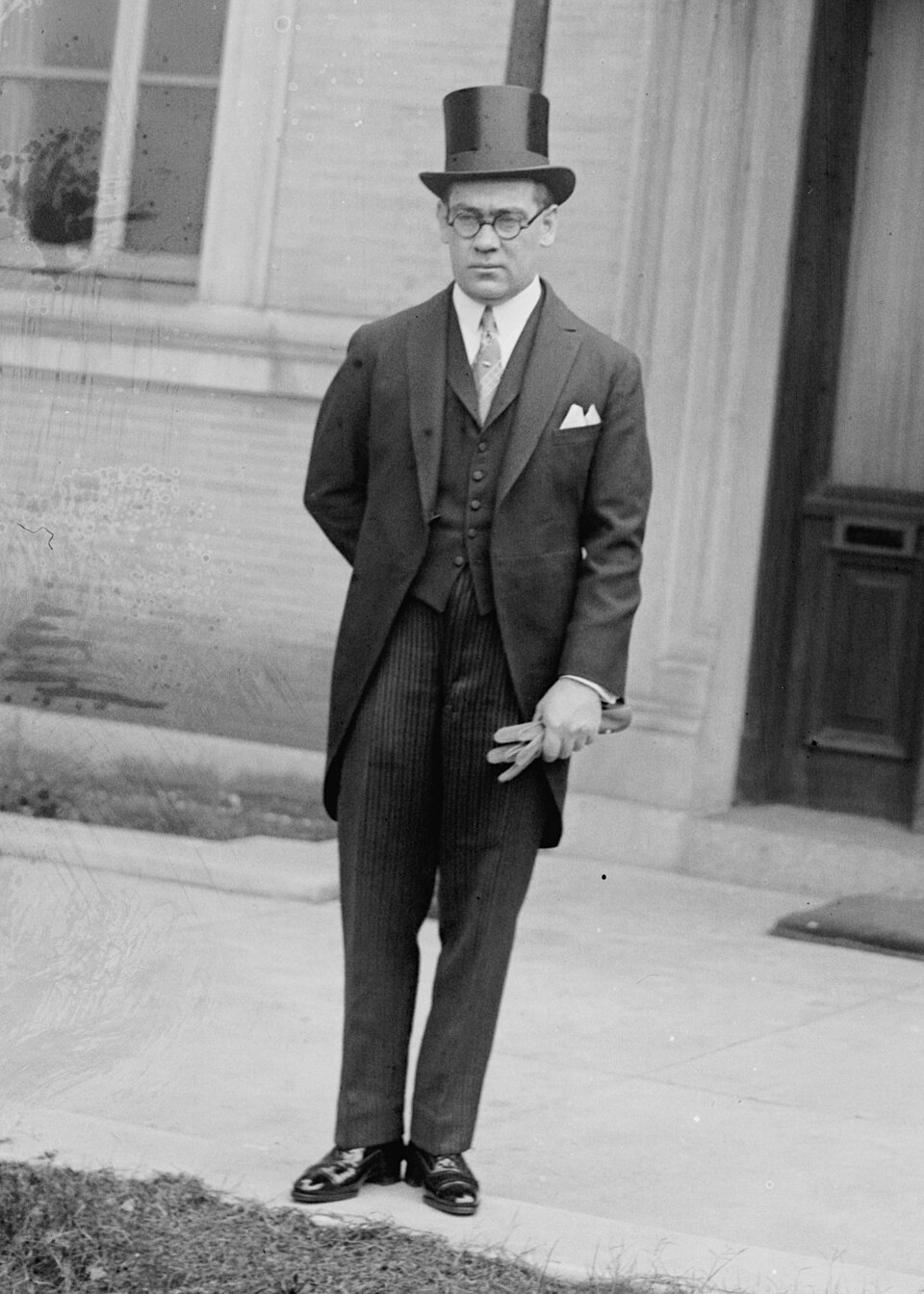 Manuel C Tellez