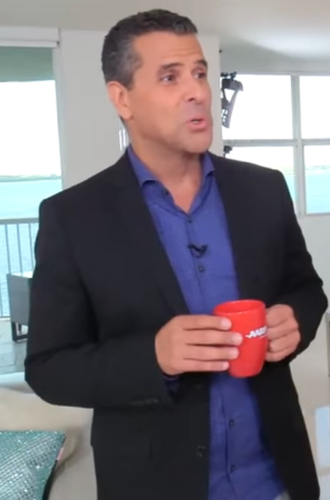 Marco Antonio Regil