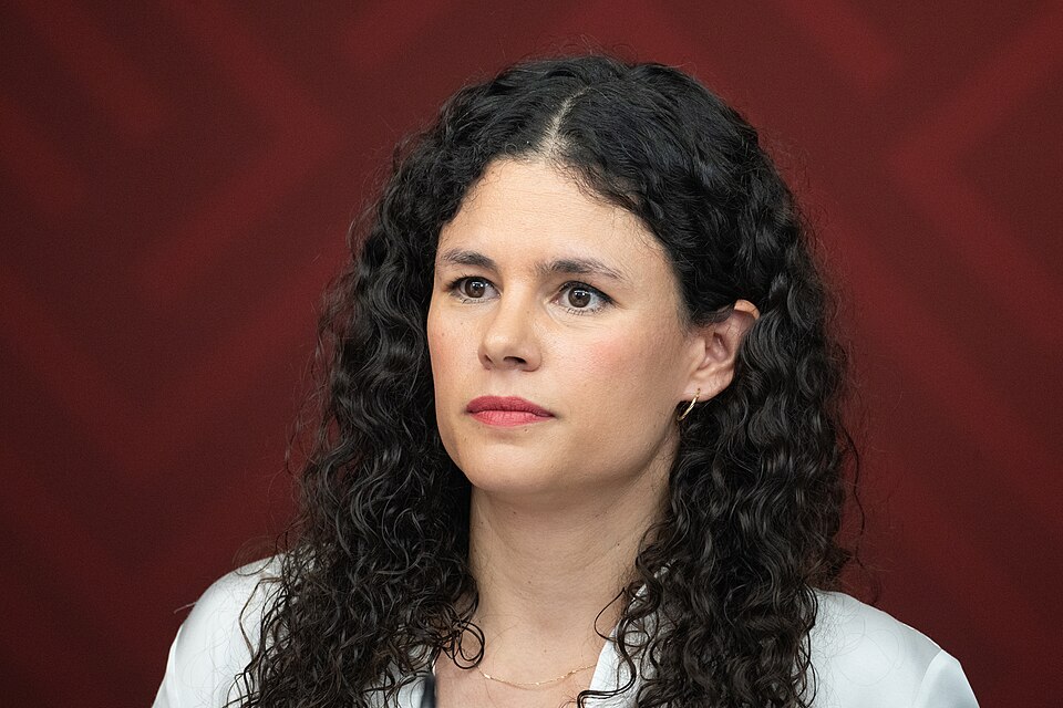 María Bertha Alcalde Luján