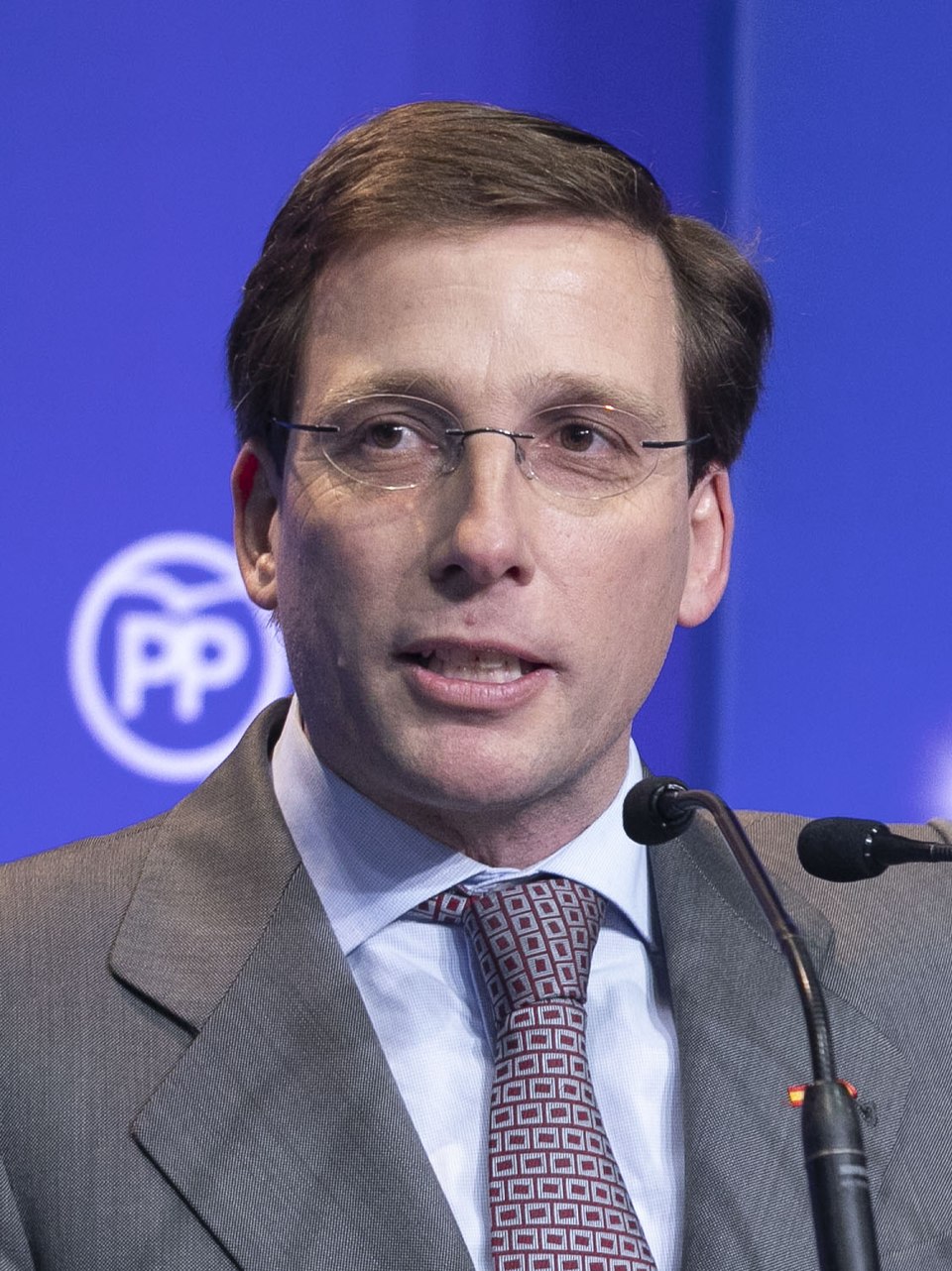 Martínez-Almeida