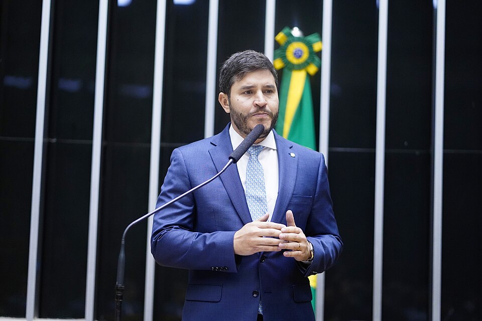 Maurício Carvalho