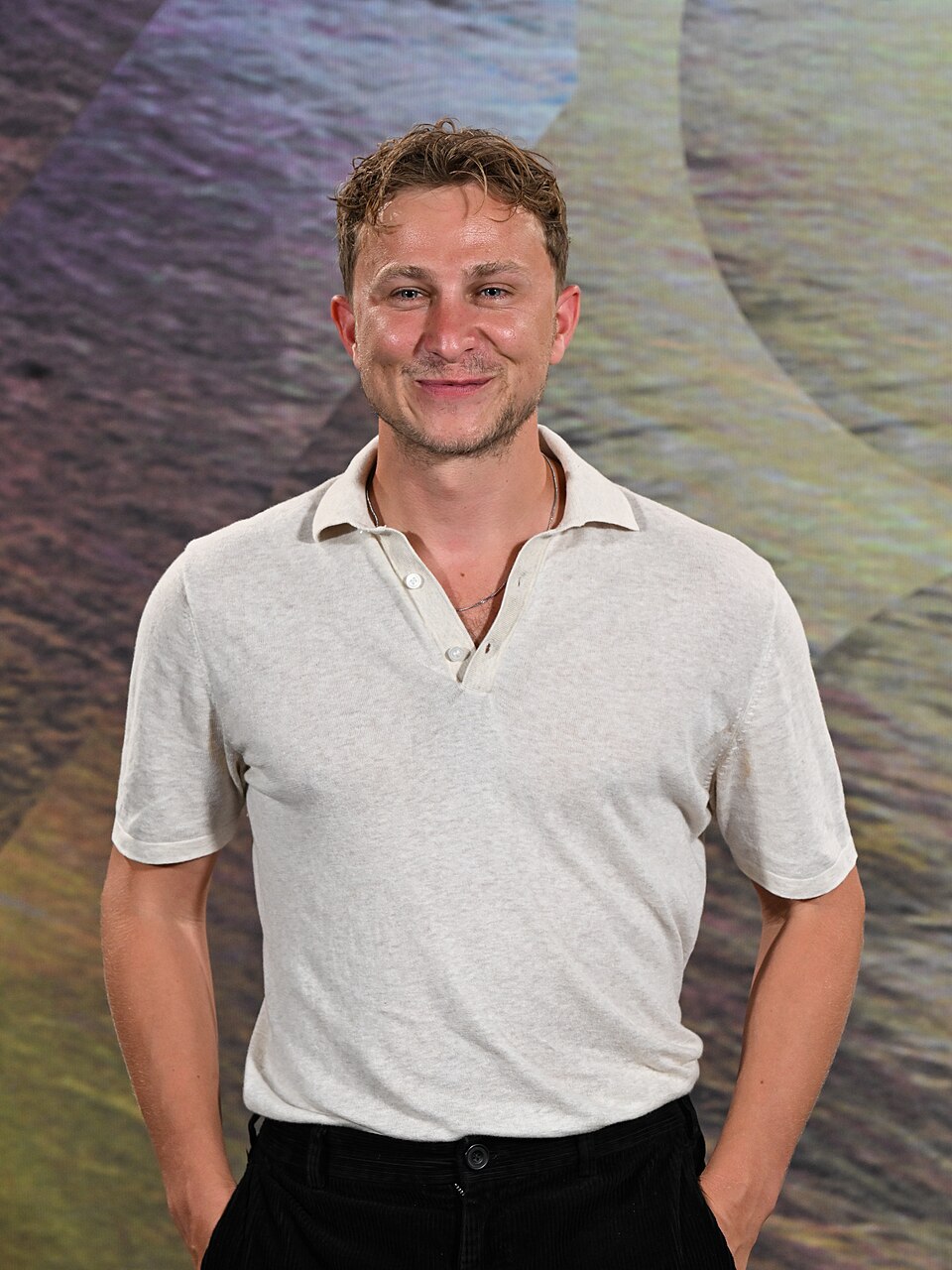 Max Hubacher