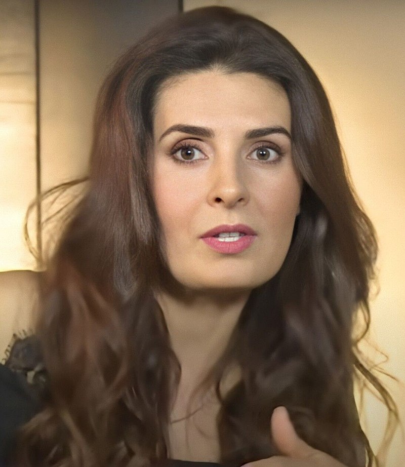 Mayrín Villanueva