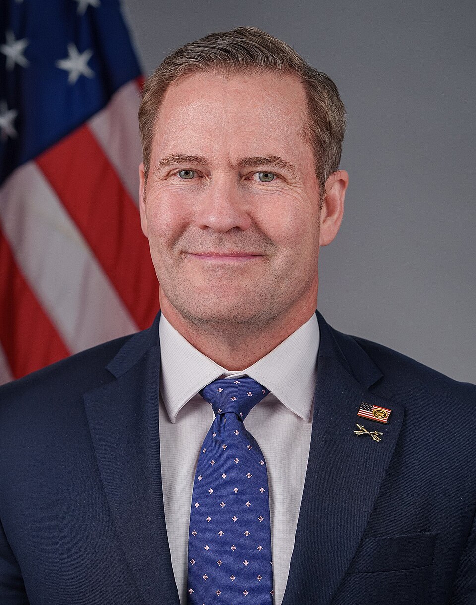 Michael G Waltz