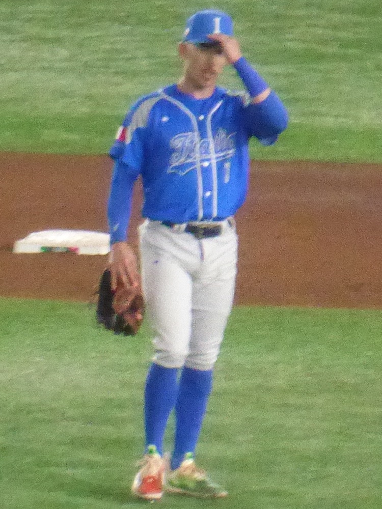 Miles Mastrobuoni