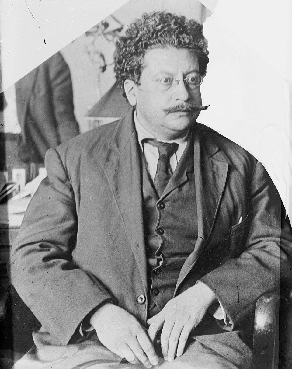 Milton Aguas Flores