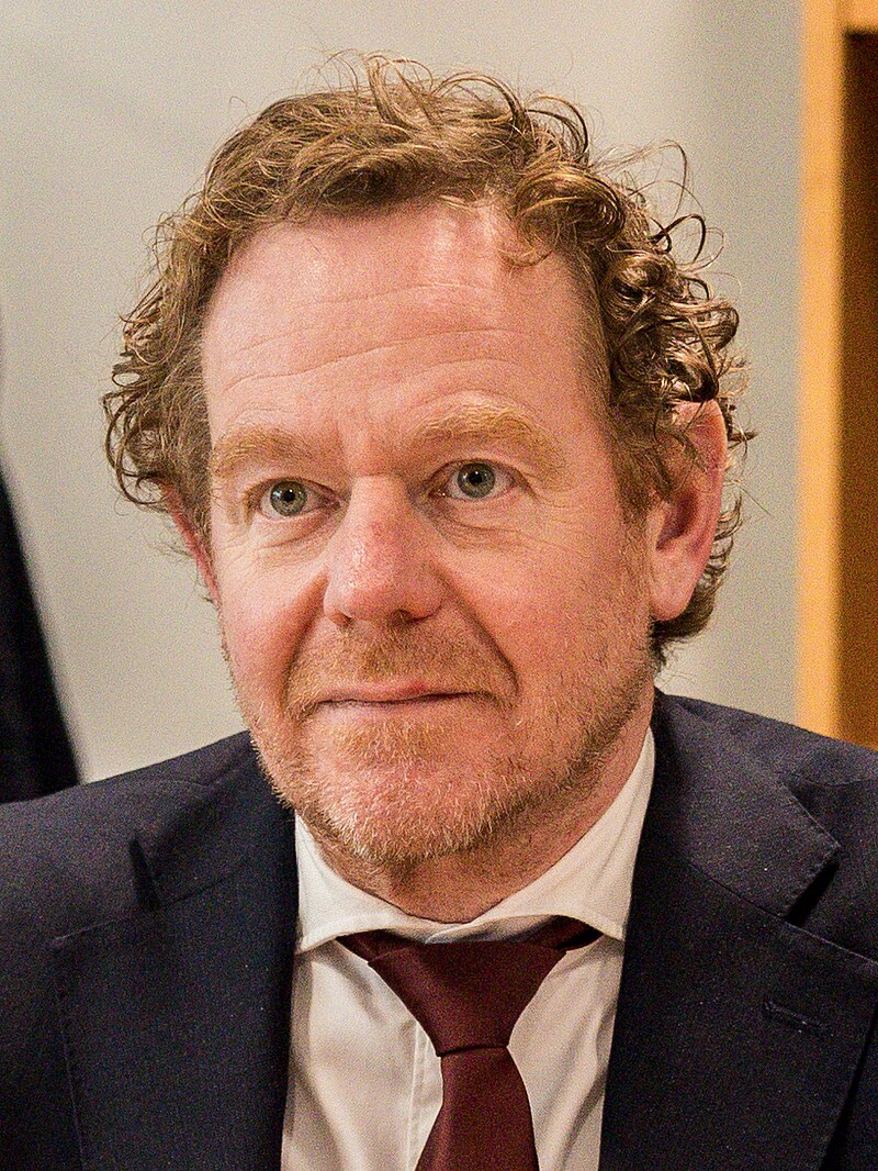 Minister Van Weel