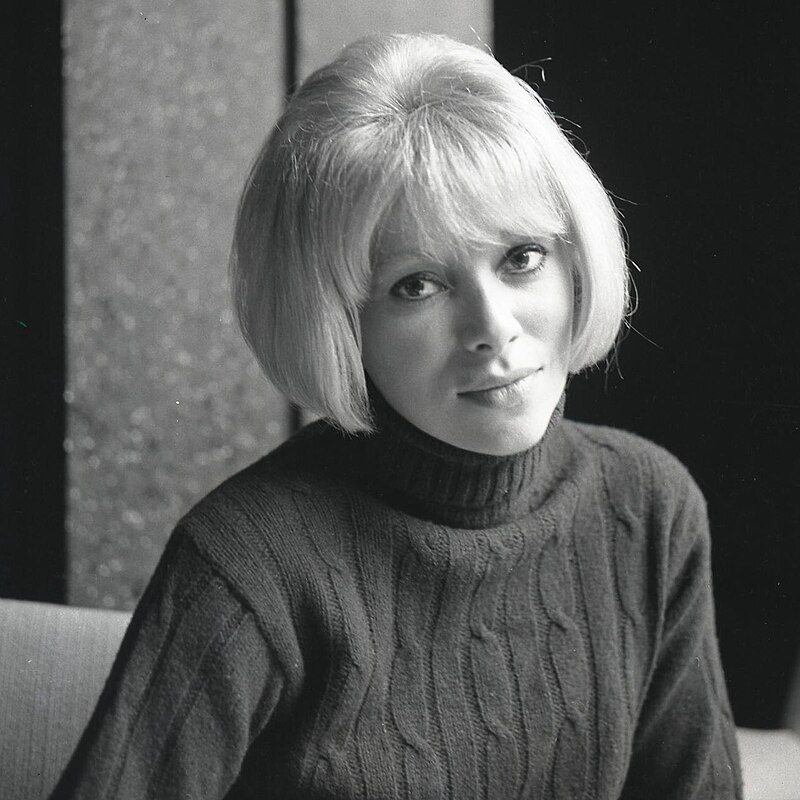 Mireille Darc