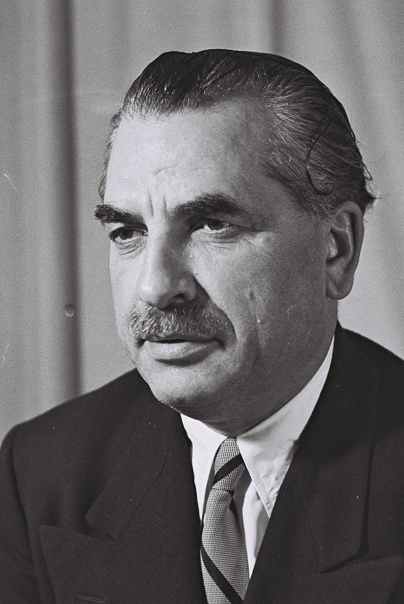 Moshe Shapira