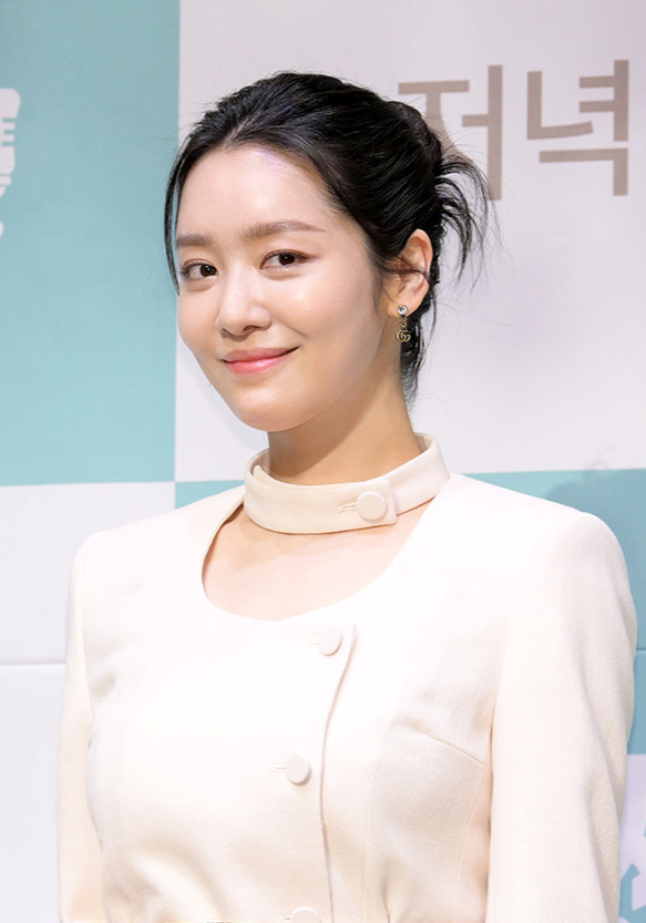 Na Joo Young