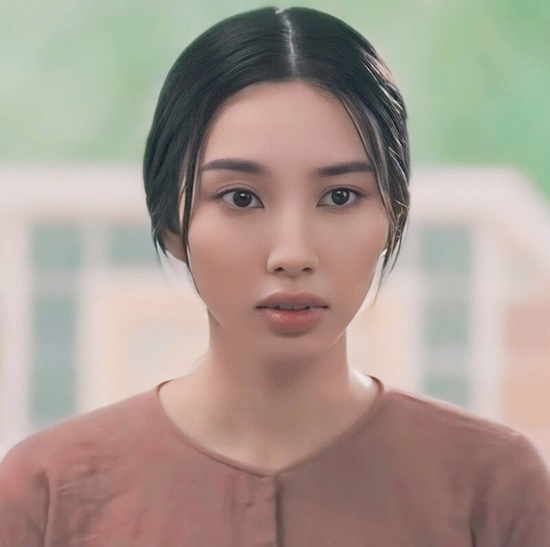 Nguyễn Thúc Thùy Tiên