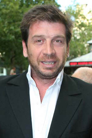 Nicholas Knowles