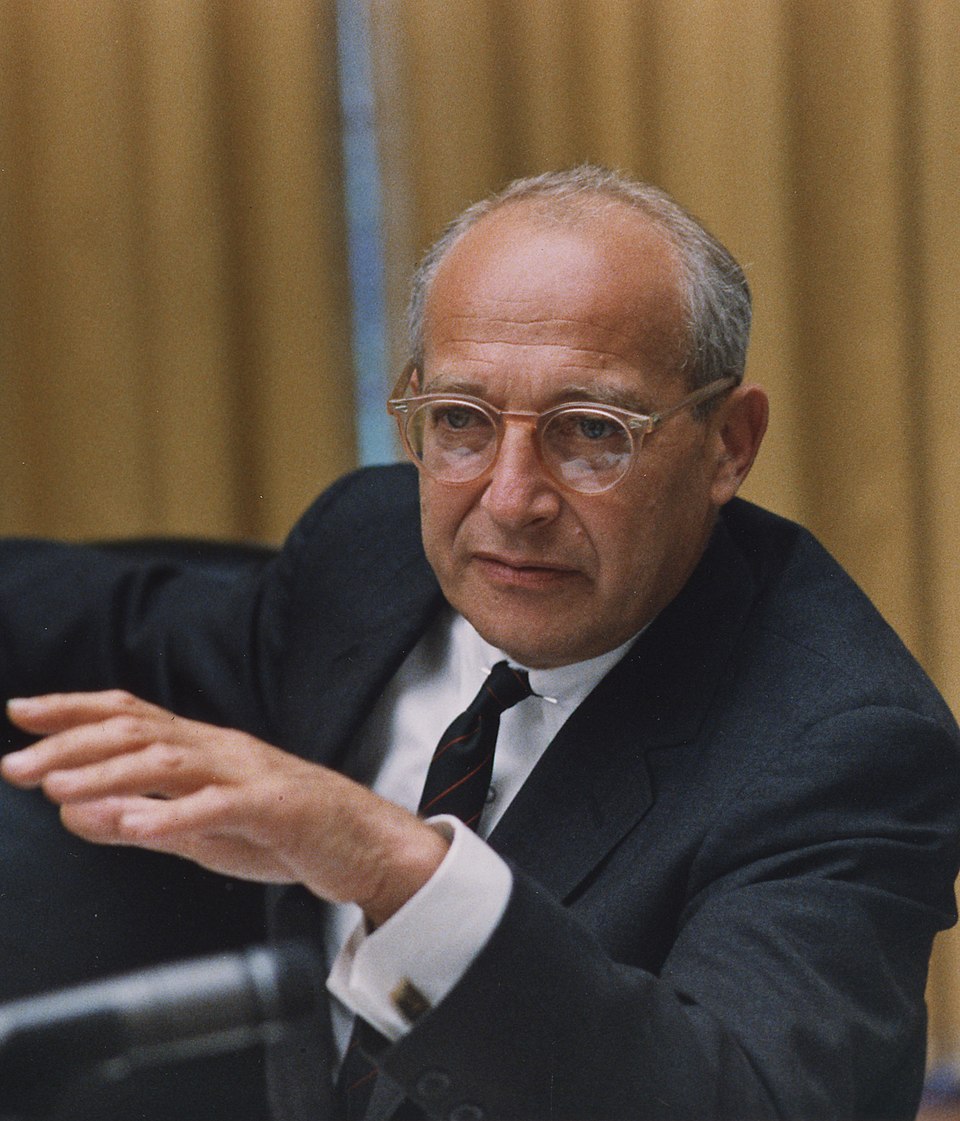 Nicholas Rostow