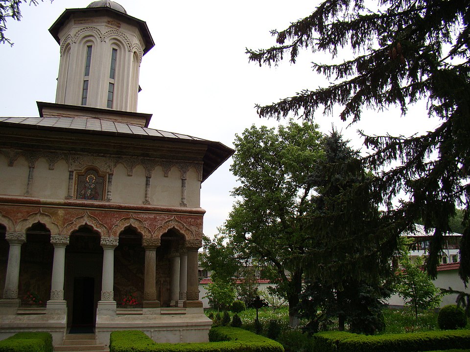 Nući