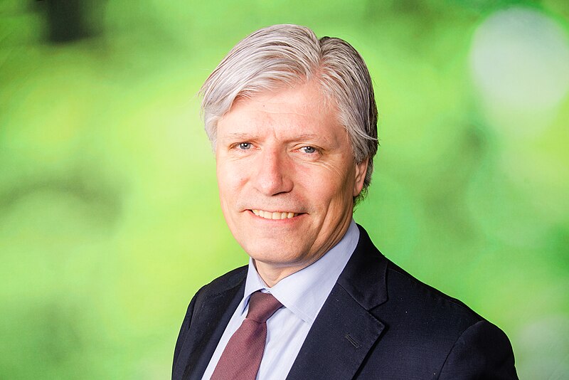 Ola Elvestuen