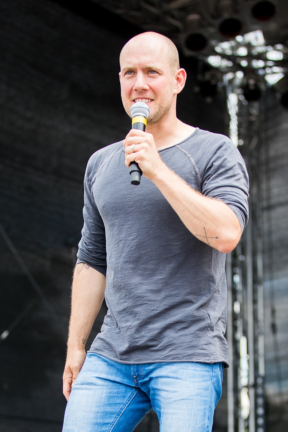 Oli P.
