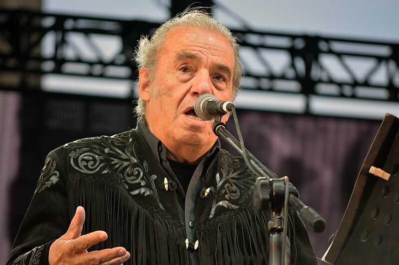 Oscar Chávez