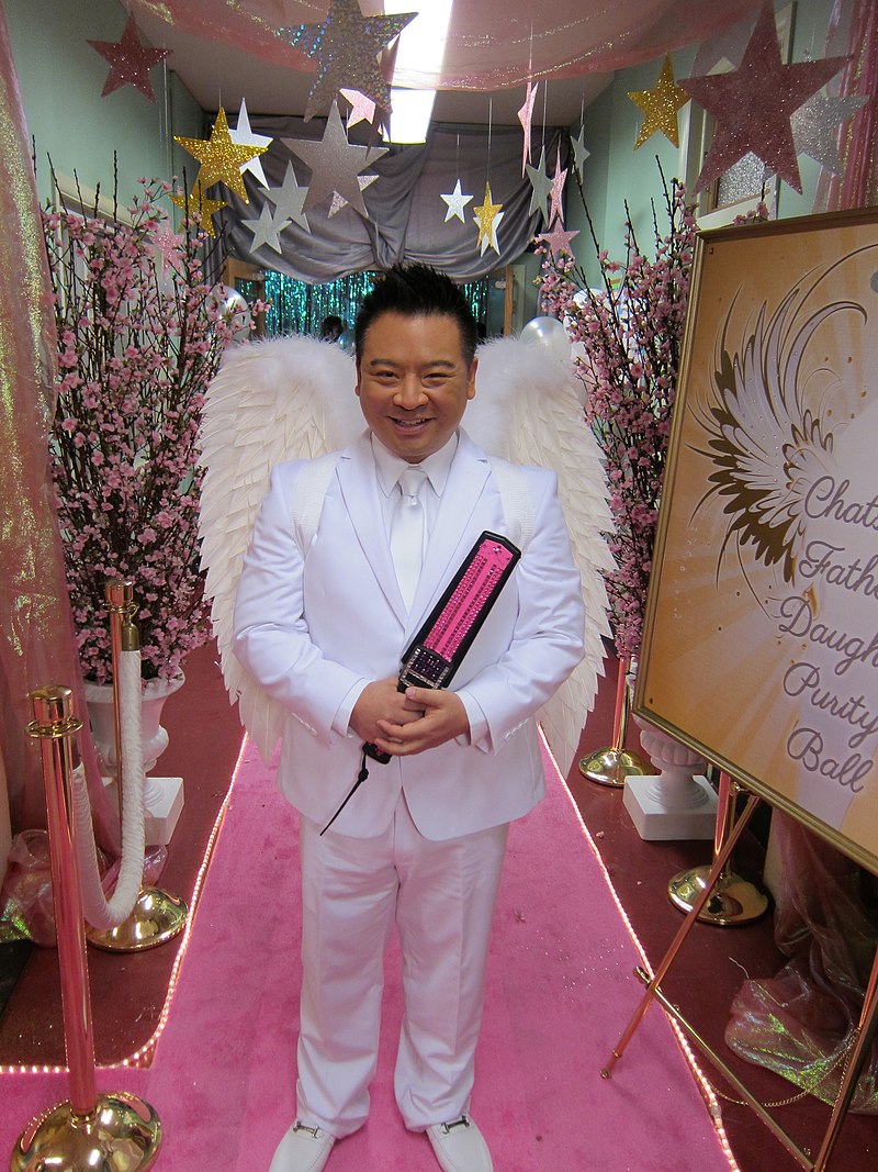 Oscar Chow