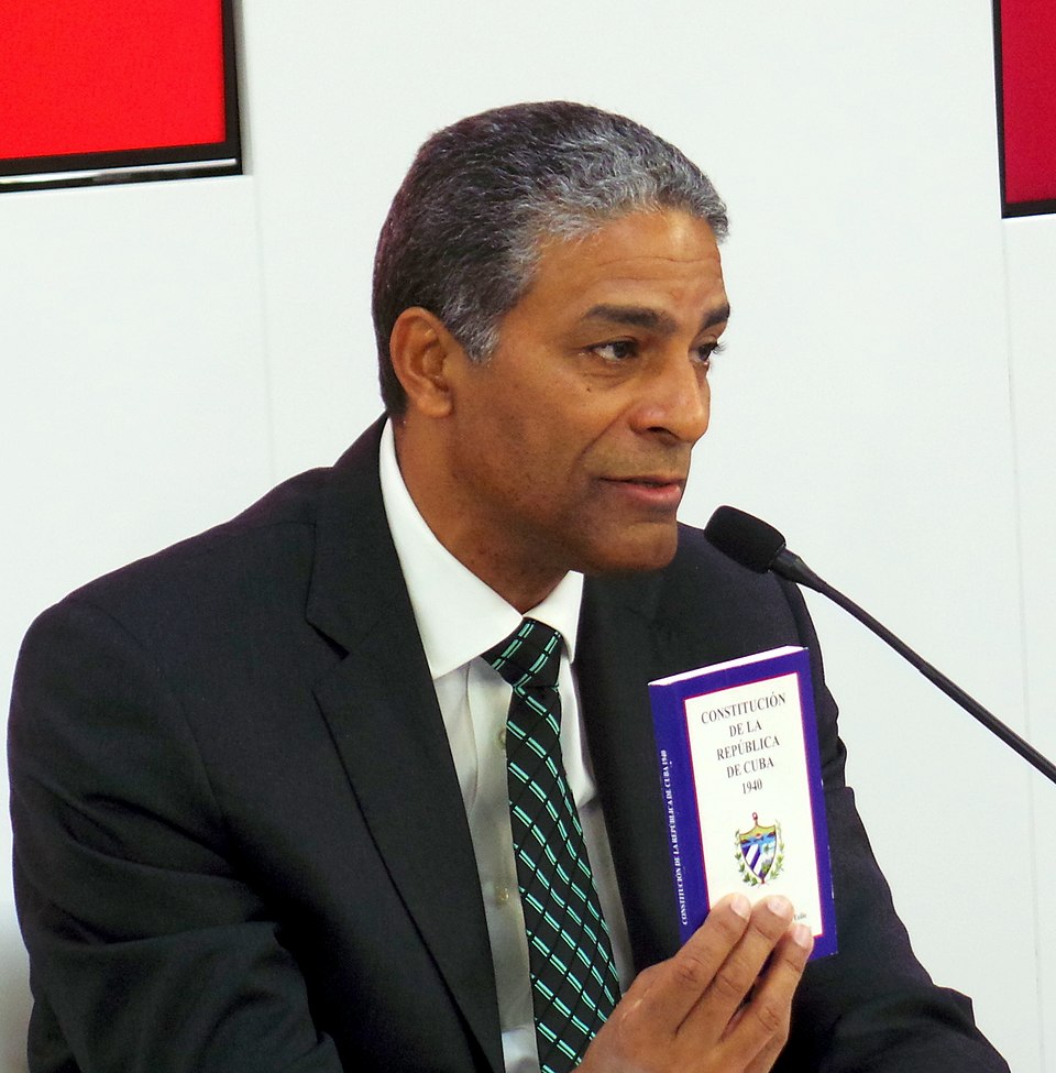 Oscar Elias