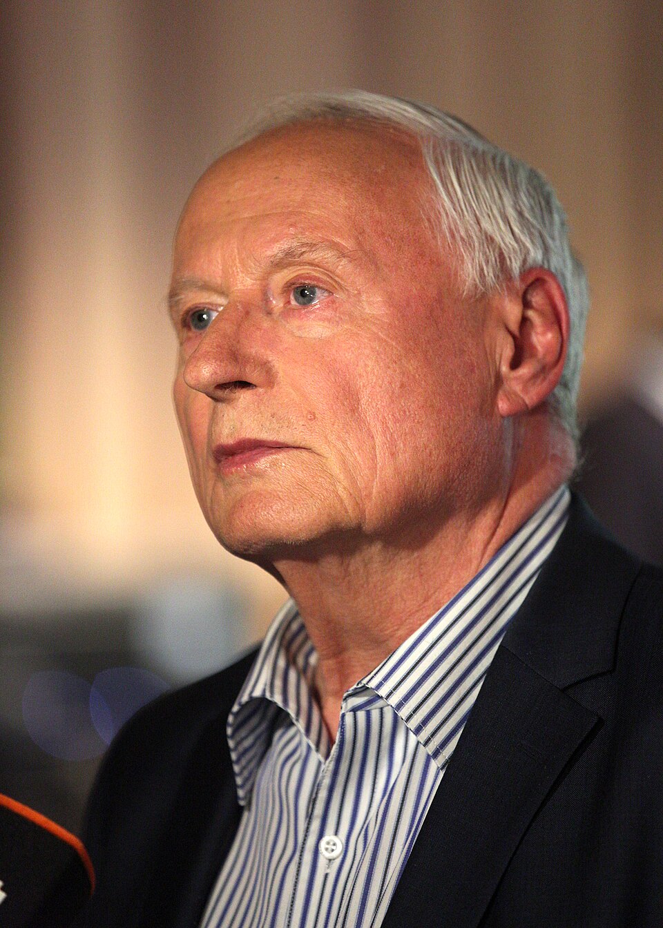 Oskar Lopez